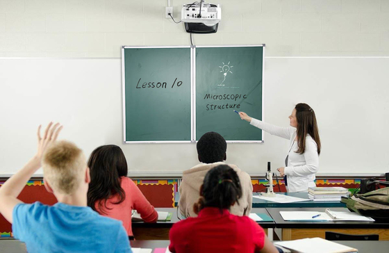 Layar Papan Tulis Smartboard Kelas Digital Interaktif Portabel
